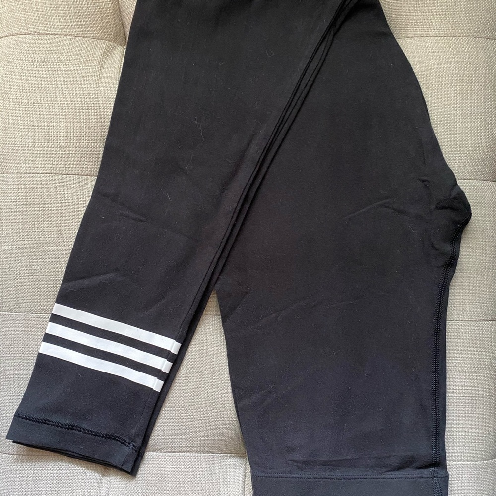 Adidas leggings